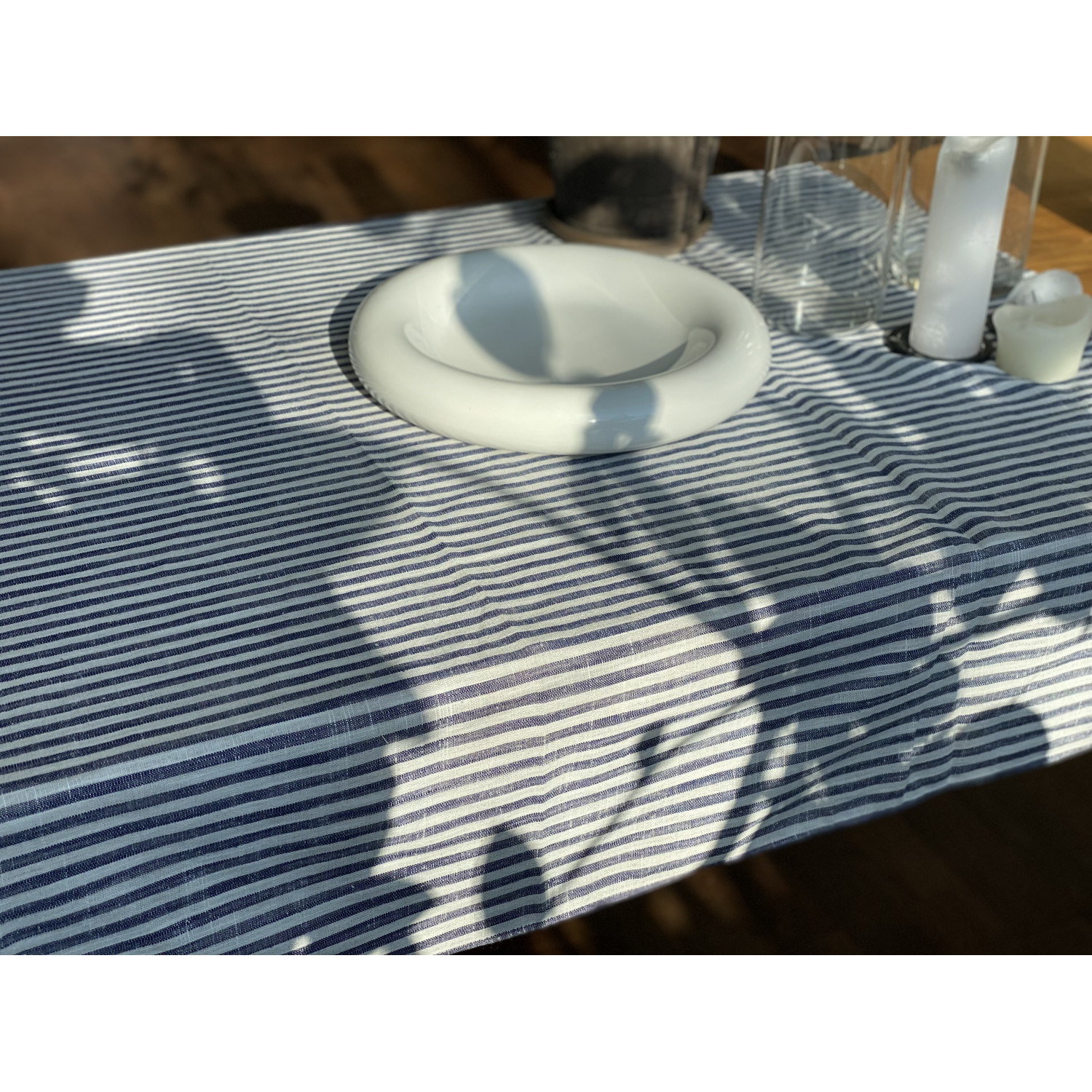 Tablecloth in blue and white stripes 140x200